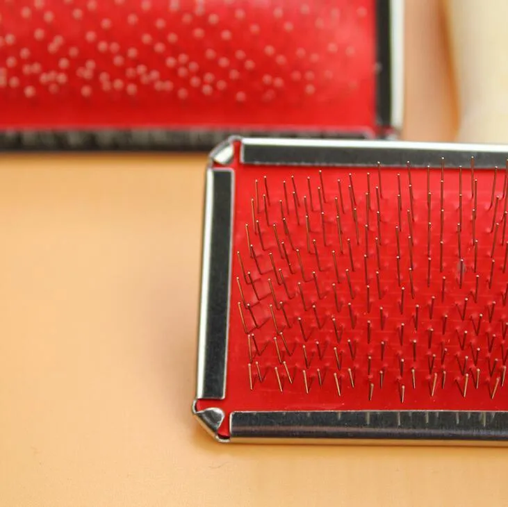 Pet's Needle Comb With Wooden Handle